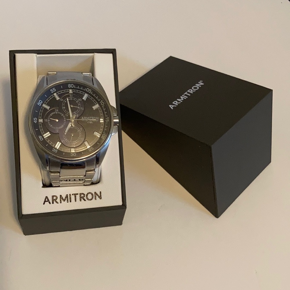 Meet your Posher, Josiah